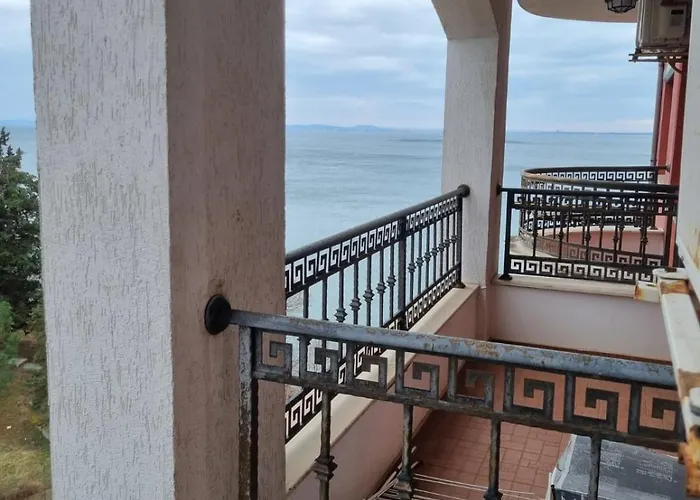 Vibes Апартамент *